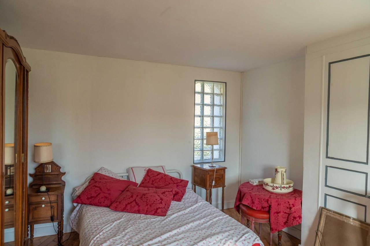 Chambre D'Hotes Les Jardins De Marie, Sci Charles III ベルネ エクステリア 写真